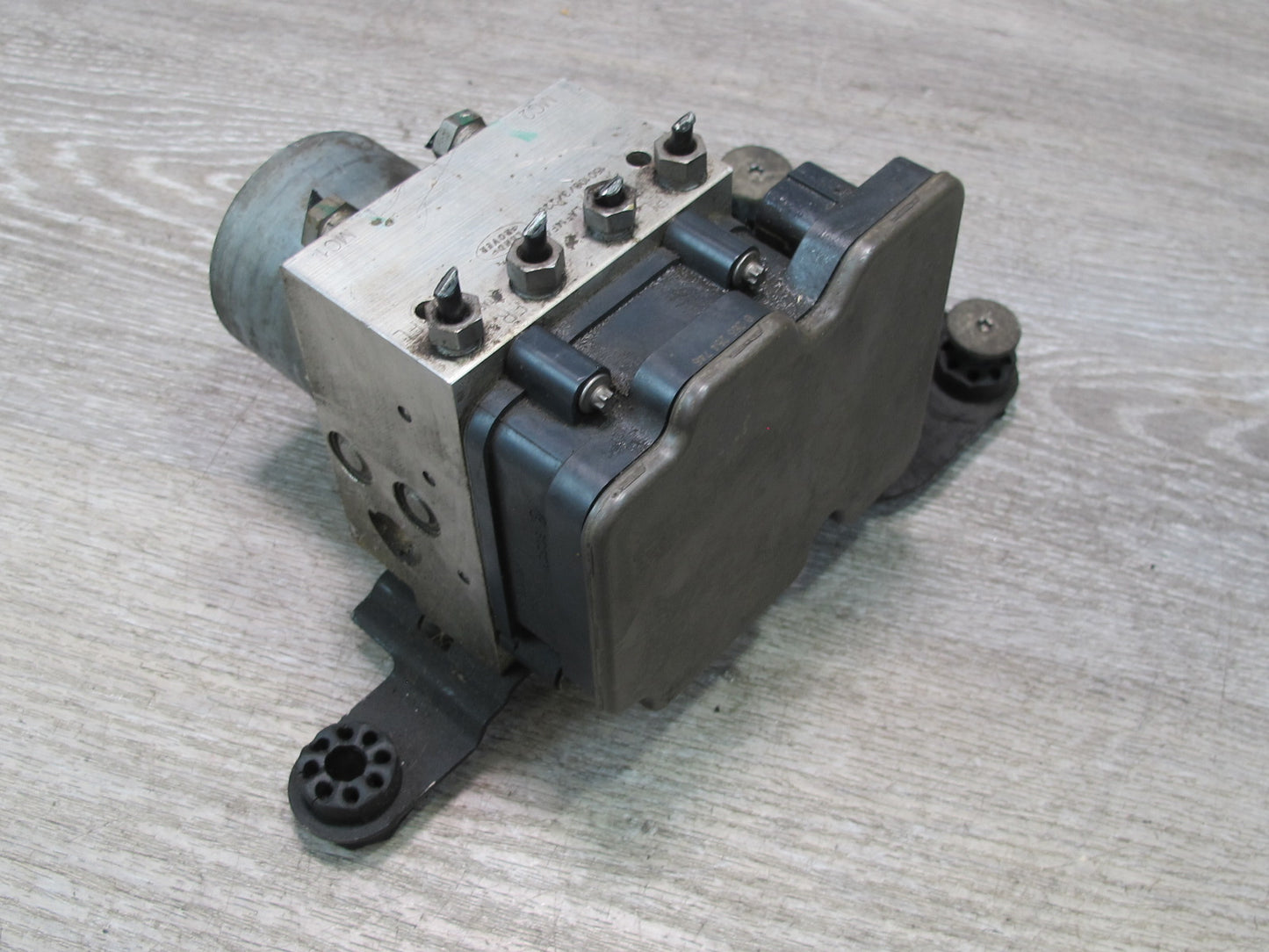2013-2022 Land Range Rover L405 Anti Lock Brake ABS Pump Module FPLA-14F447-AF