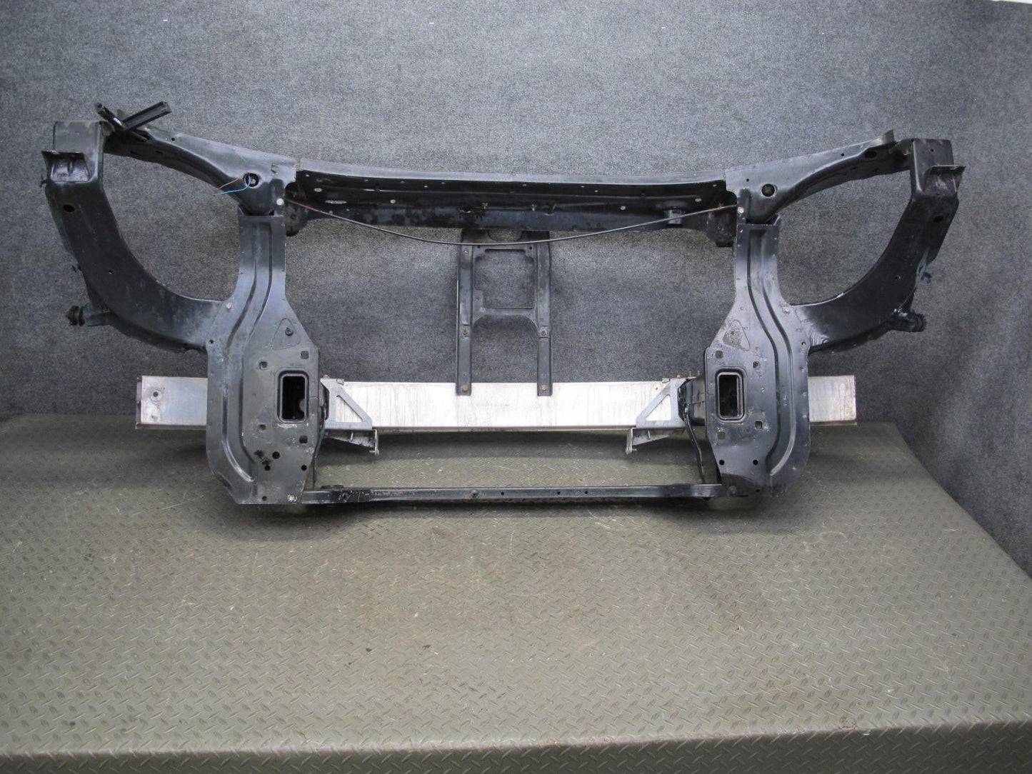 06-11 Mercedes W164 Ml-class Radiator Core Support Reinforcement Bar OEM