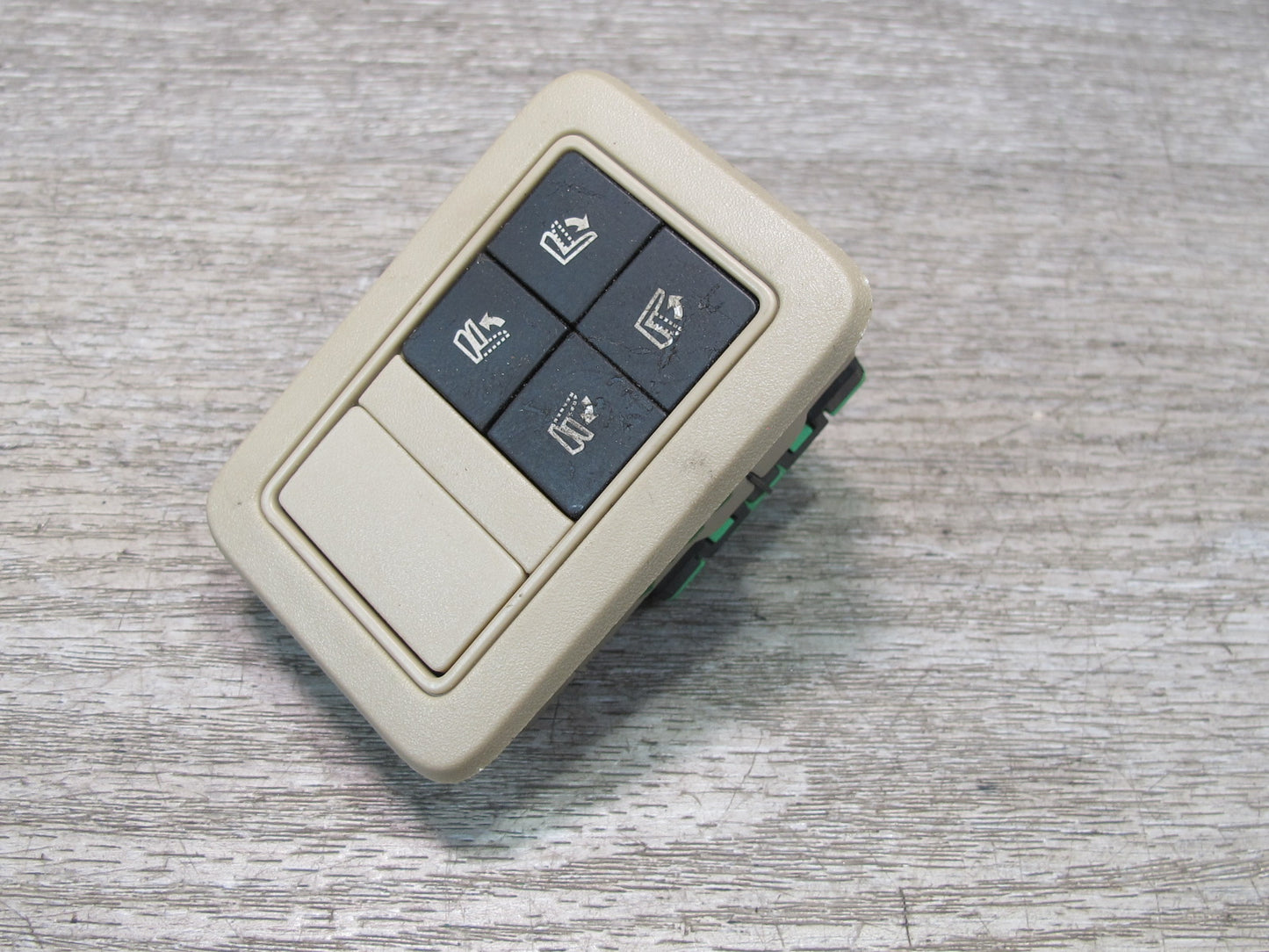 2013-2017 Land Range Rover L405 Rear Seat Fold Down Button Switch CPLA-14D340-AC