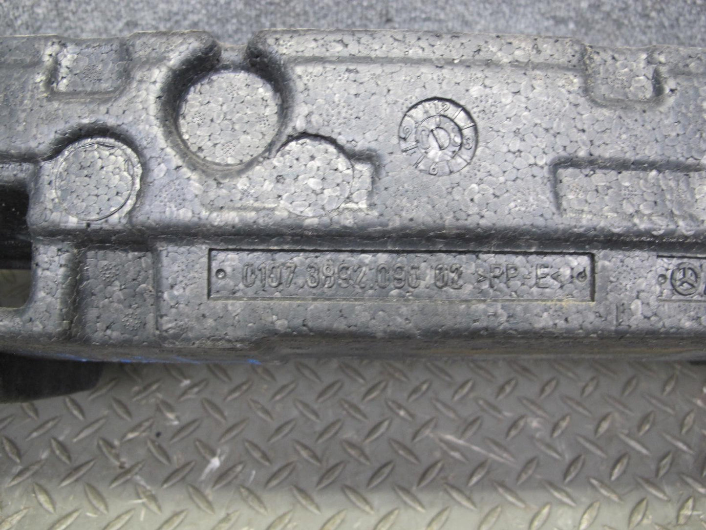 06-11 Mercedes W164 Ml-class Rear Trailer TOW Hitch Reinforcement Bar w Foam OEM