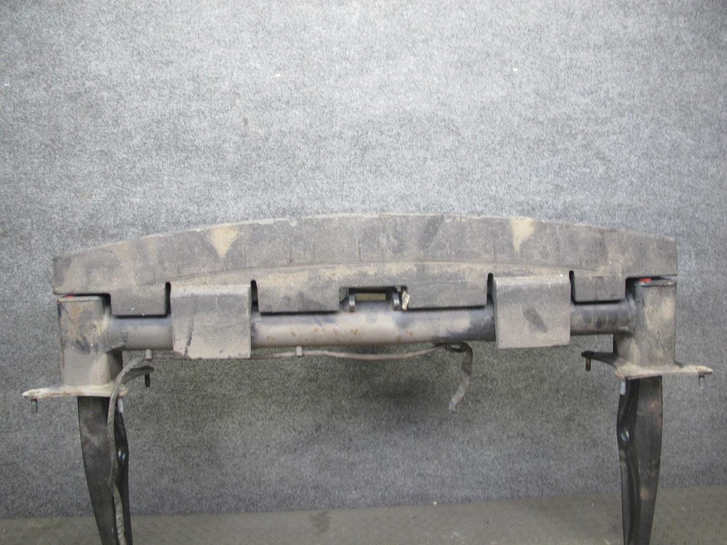 06-11 Mercedes W164 Ml-class Rear Trailer TOW Hitch Reinforcement Bar w Foam OEM