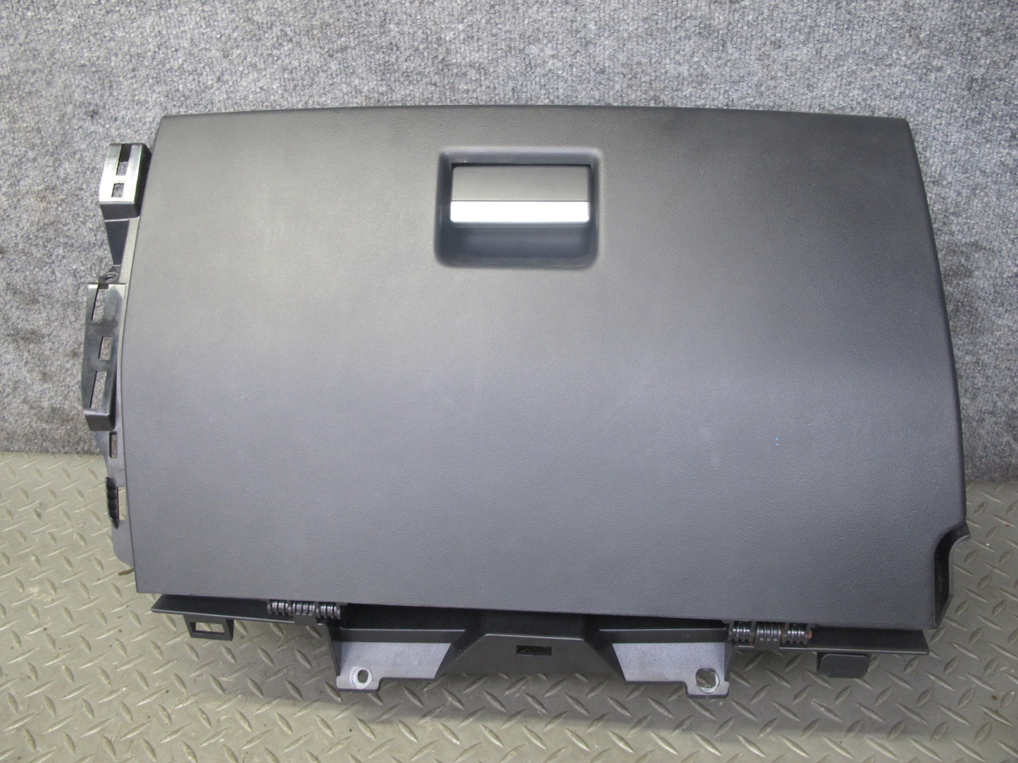 2012-2015 Range Rover Evoque L538 Dash Glove Box Compartment Storage