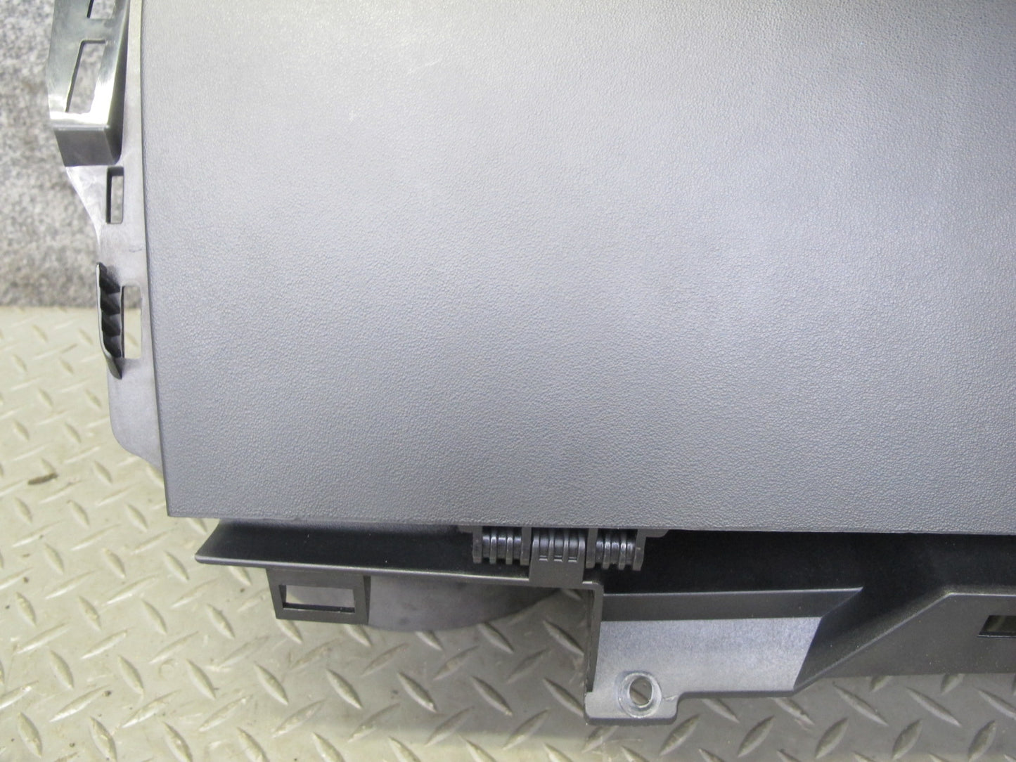 2012-2015 Range Rover Evoque L538 Dash Glove Box Compartment Storage