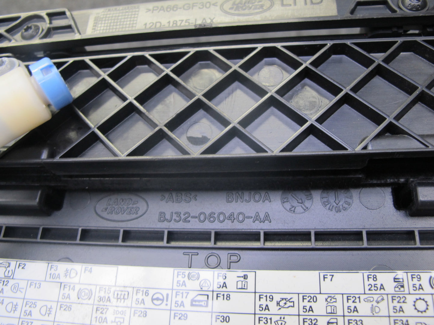 2012-2015 Range Rover Evoque L538 Dash Glove Box Compartment Storage