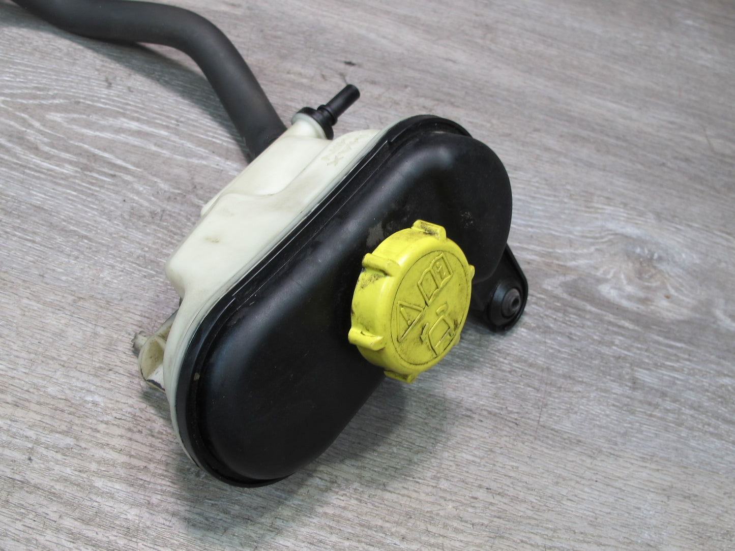 2013-2017 Land Range Rover L405 Power Steering Reservoir Tank w Hose