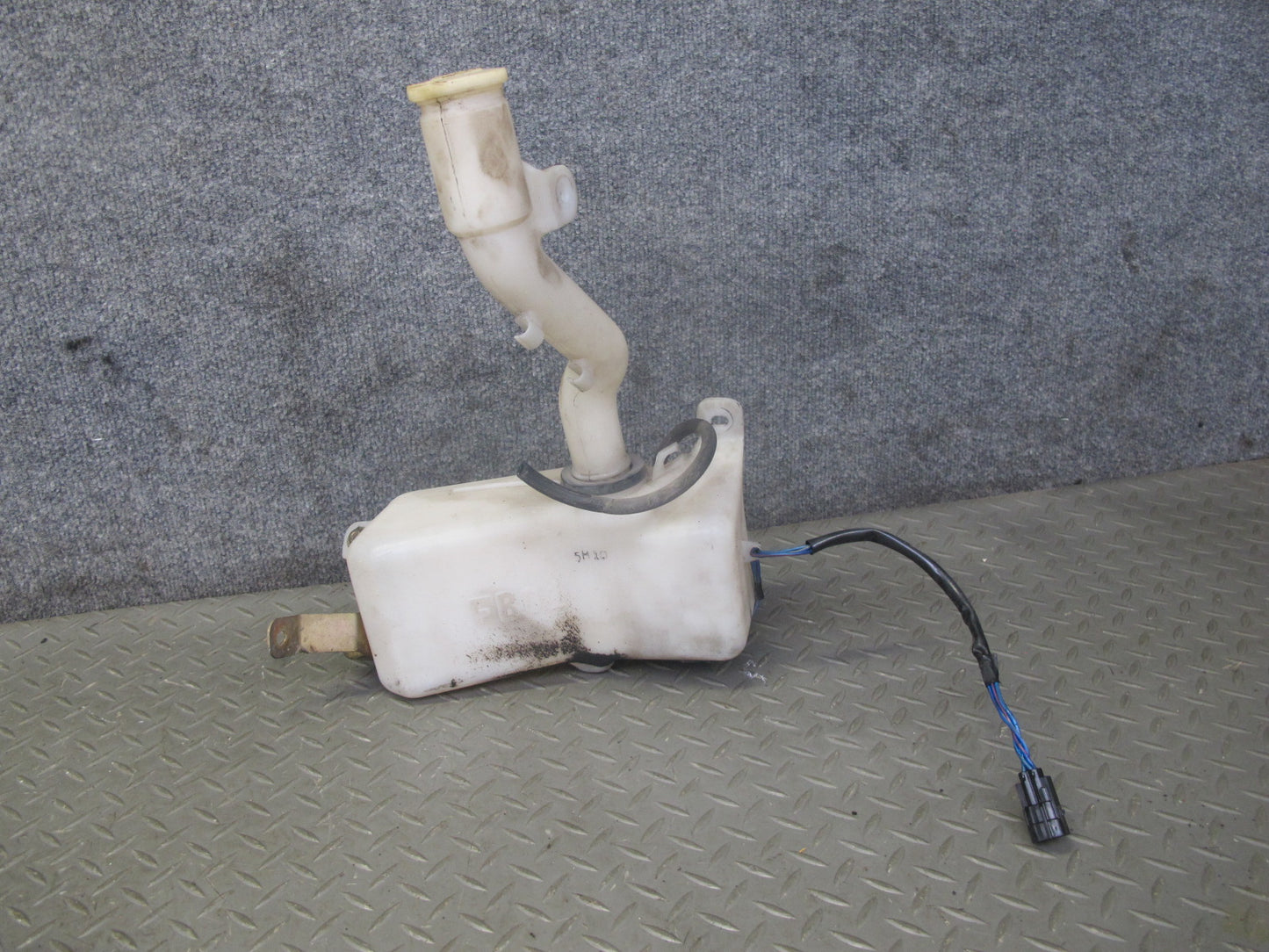 86-88 Mazda RX7 FC3S Front Windshield Washer Reservoir w Filler Neck & Pump OEM