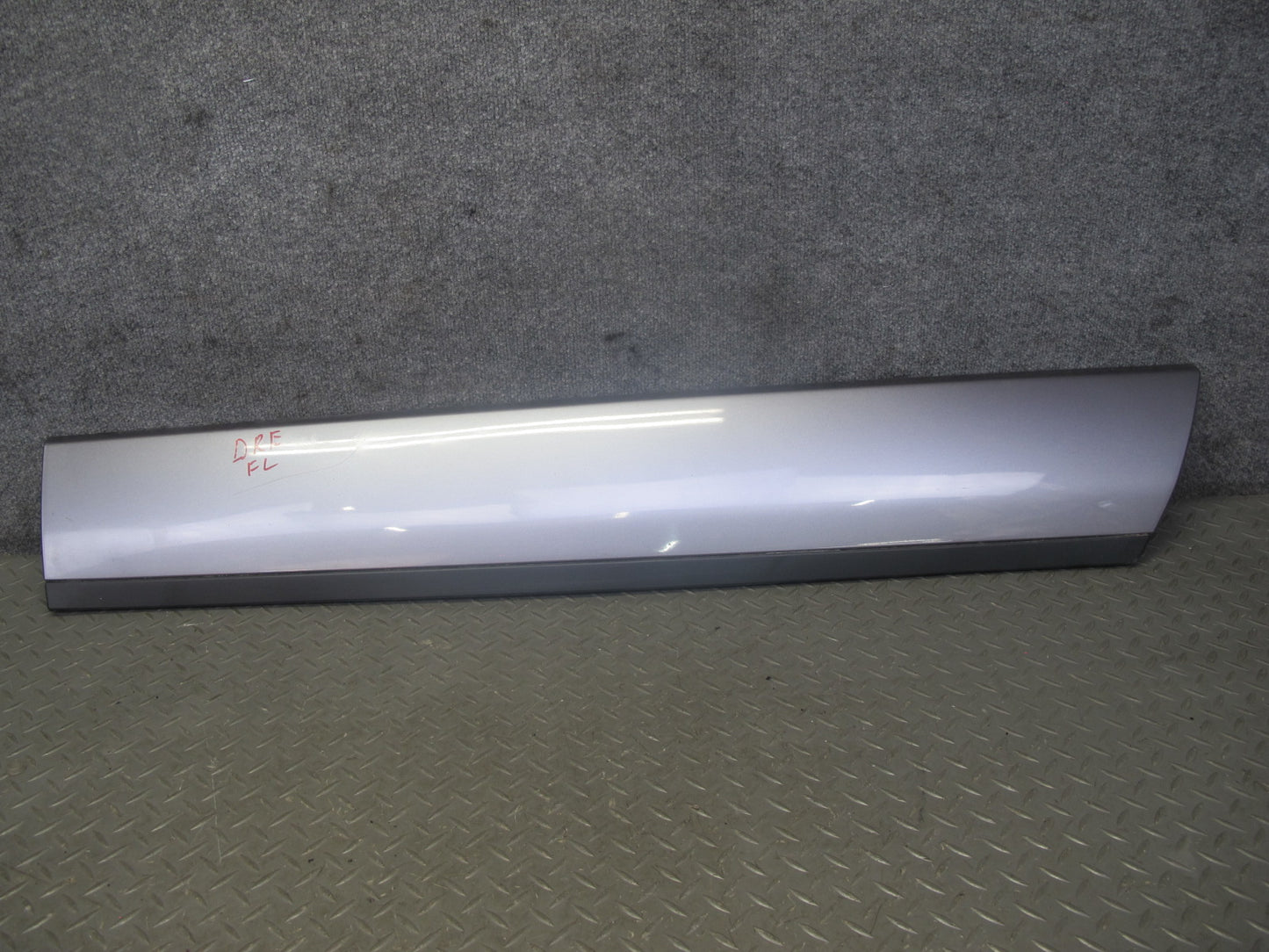 2012-2017 Range Rover Evoque L538 2DR Left Door Lower Trim Molding