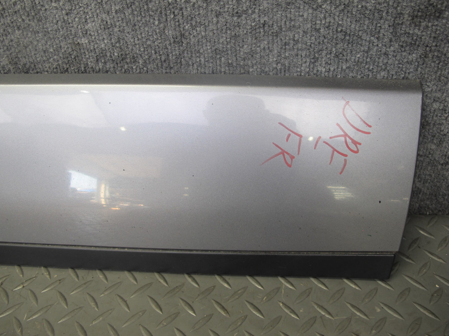2012-2017 Range Rover Evoque L538 2DR Right Door Lower Trim Molding