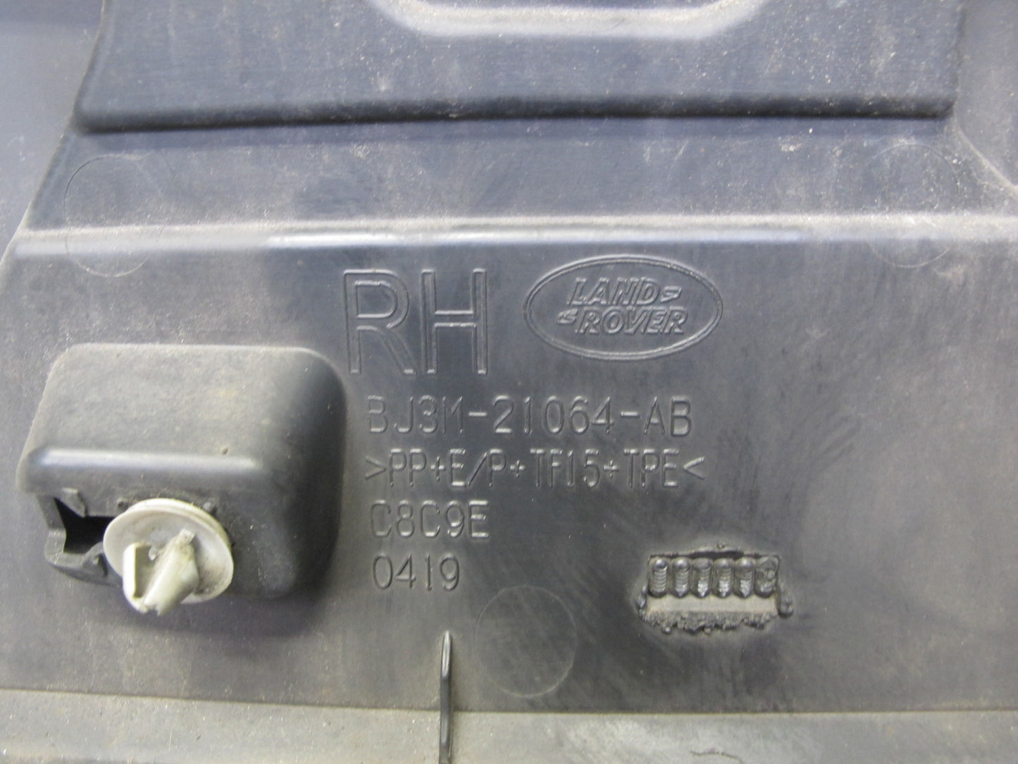 2012-2017 Range Rover Evoque L538 2DR Right Door Lower Trim Molding