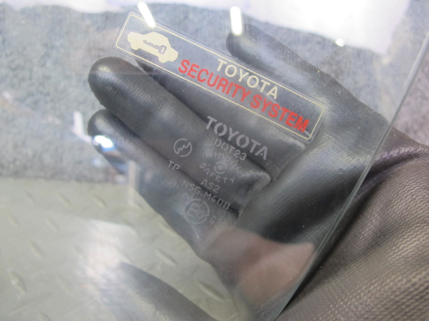 00-05 Toyota MR2 Spyder ZZW30L Left Door Glass Window OEM