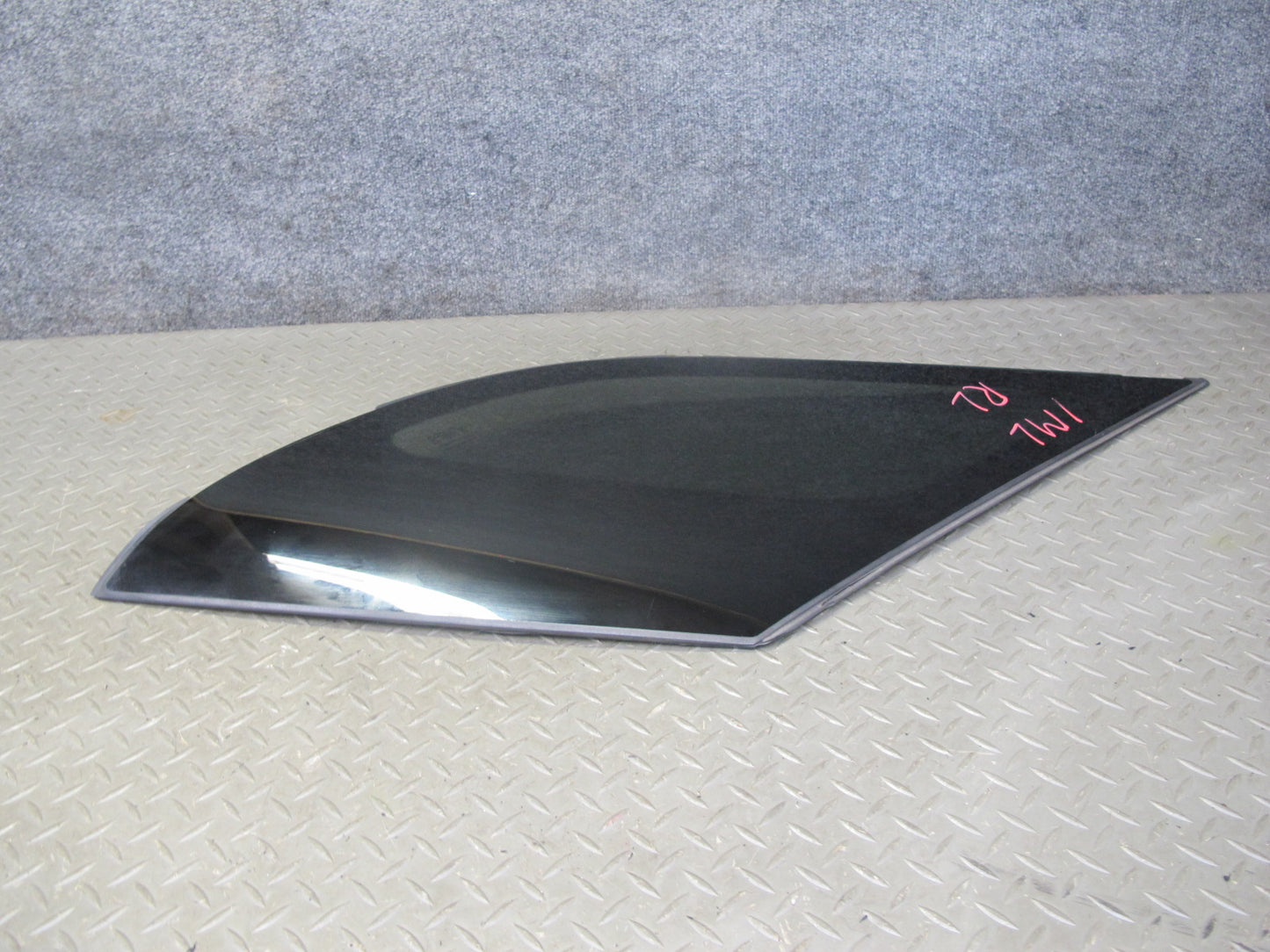 12-18 Mercedes W166 GLE Ml-class Rear Left Quarter Window Glass OEM