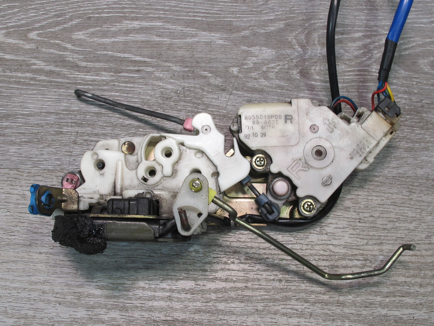 92-96 Nissan Z32 300ZX Right Passenger Door Lock Latch Actuator 80550-45P00 OEM