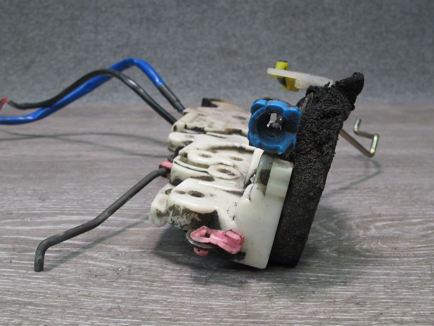 92-96 Nissan Z32 300ZX Right Passenger Door Lock Latch Actuator 80550-45P00 OEM