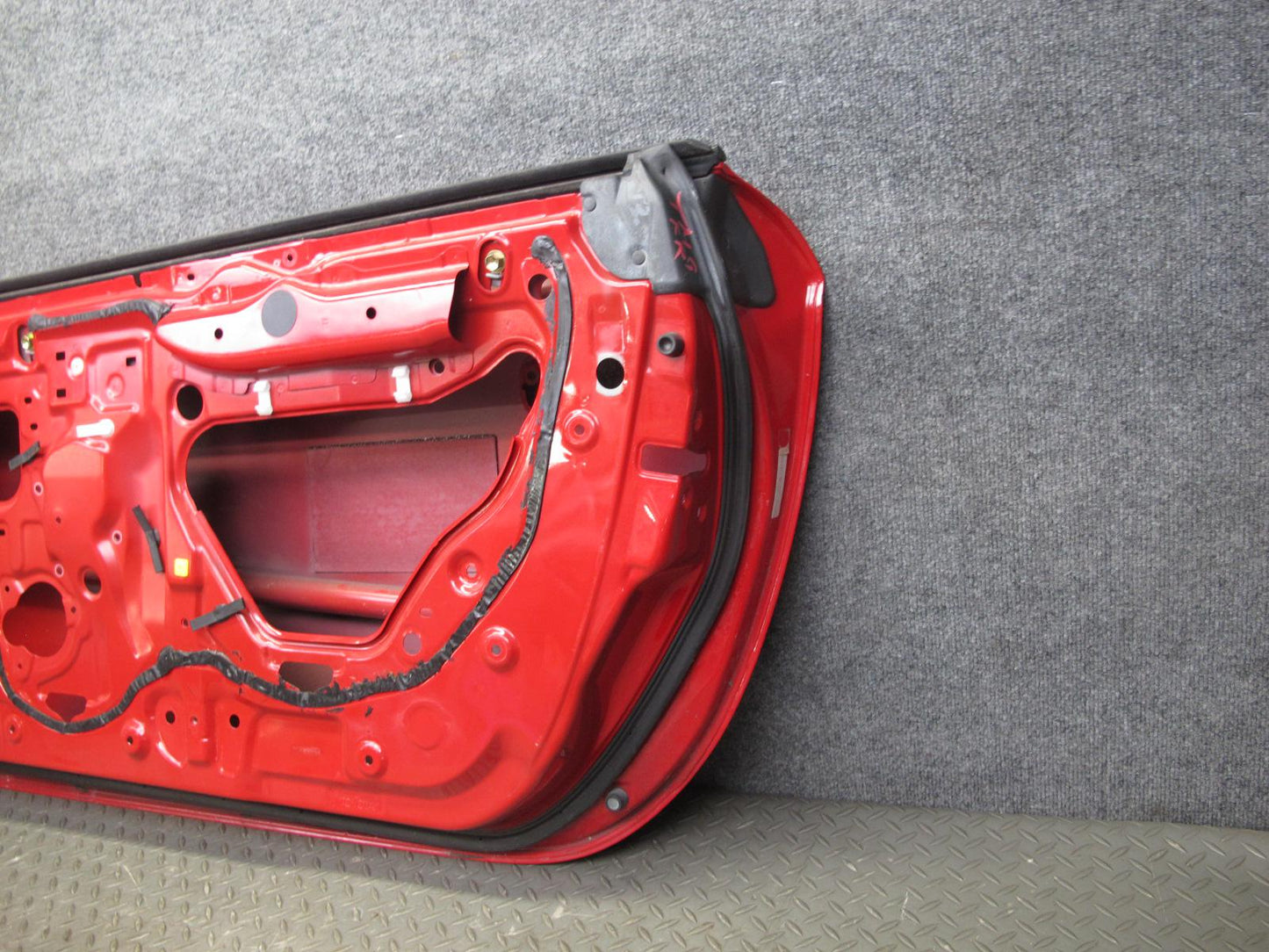 00-05 Toyota MR2 Spyder ZZW30L Right Door Shell Panel OEM
