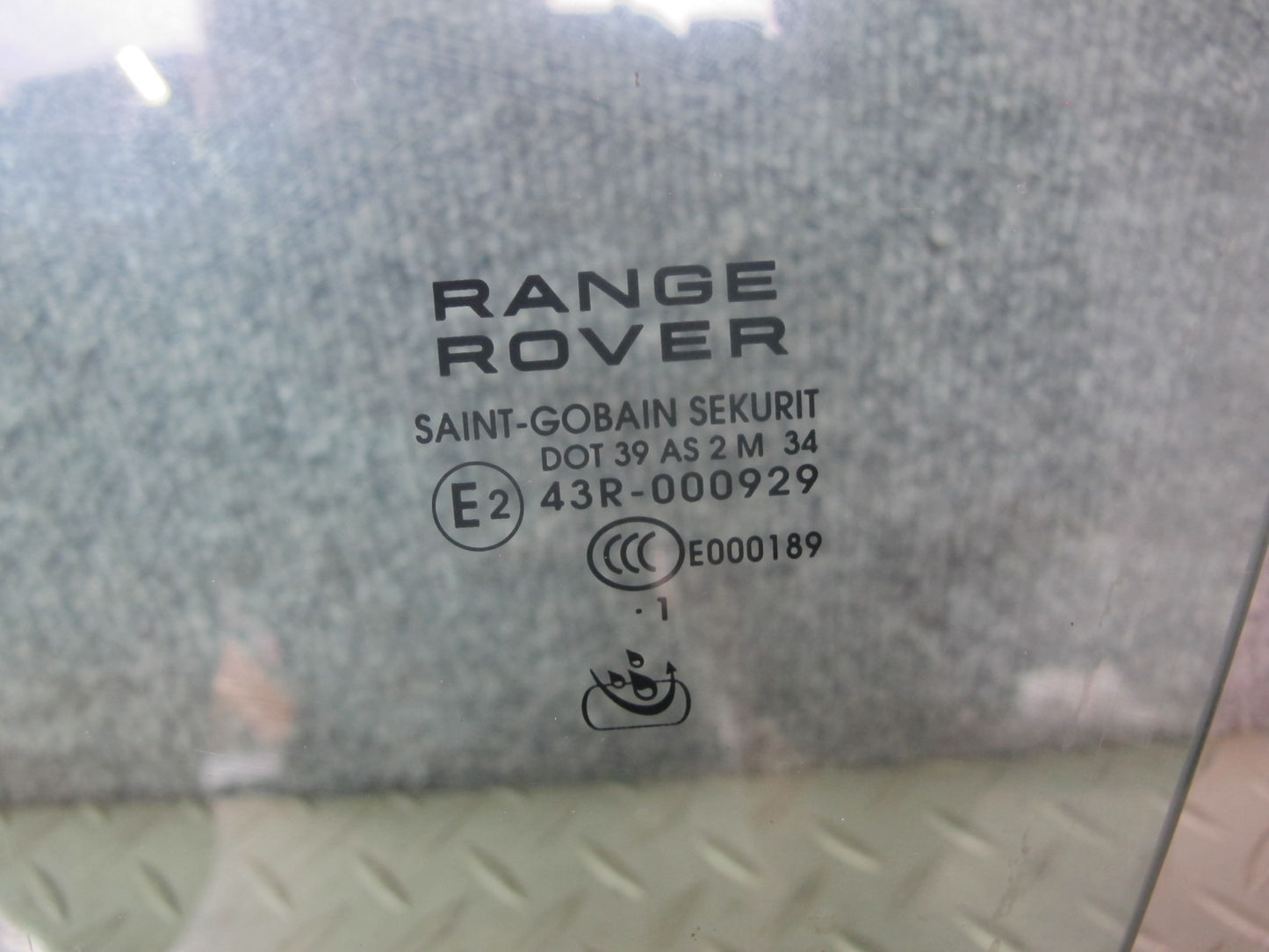 2012-2017 Range Rover Evoque L538 2DR Left Door Glass Window