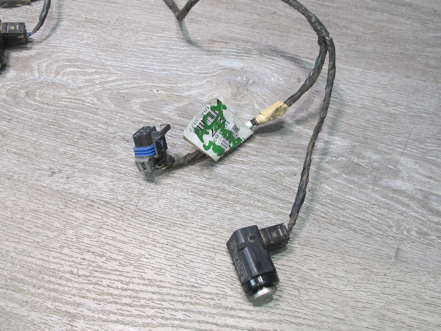 2004-2009 Cadillac XLR Rear Bumper Wire Harness W/ Parking Sensor Assembly