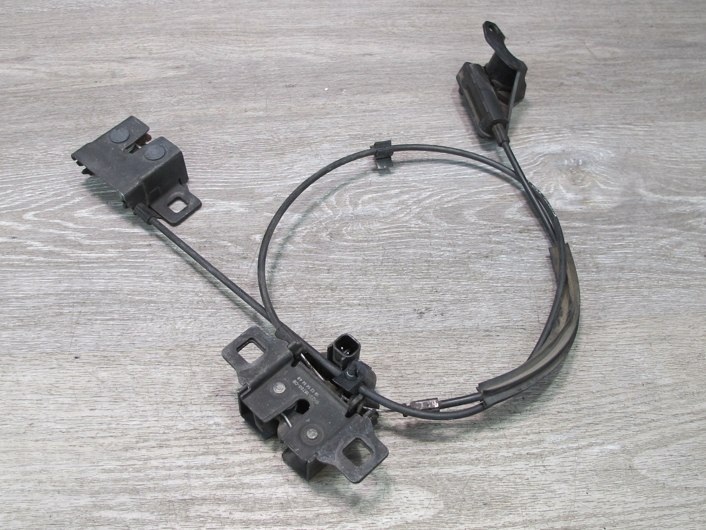 2013-2022 Land Range Rover L405 Front Hood Lock Latch Cable Assembly