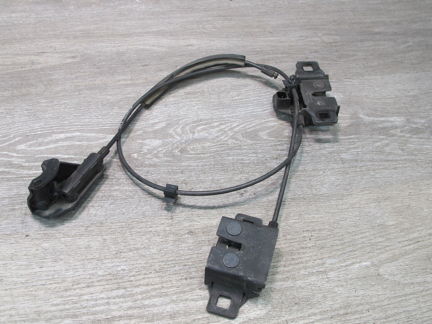 2013-2022 Land Range Rover L405 Front Hood Lock Latch Cable Assembly