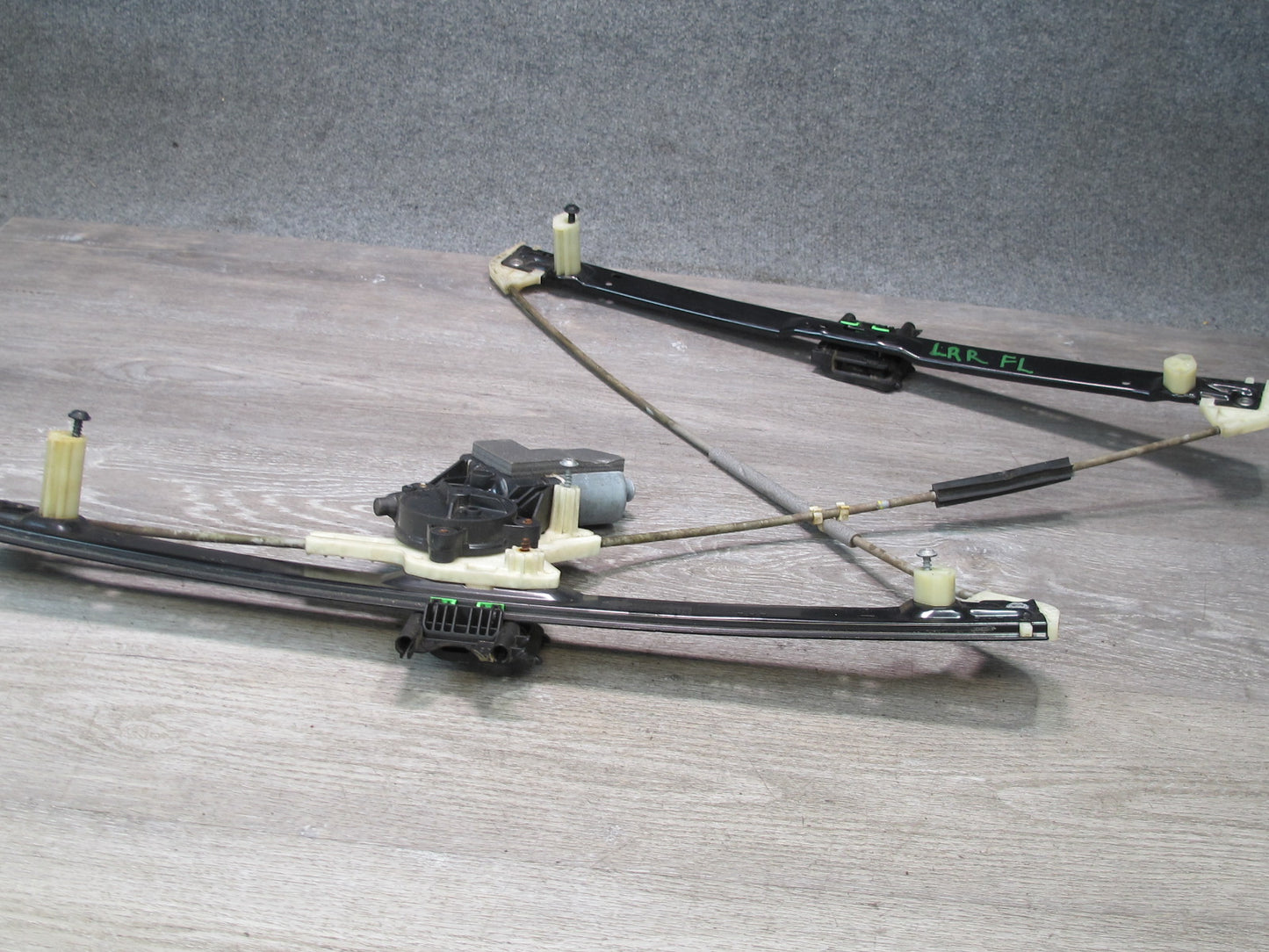 2013-2019 Land Range Rover L405 Front Left Door Window Regulator w Motor