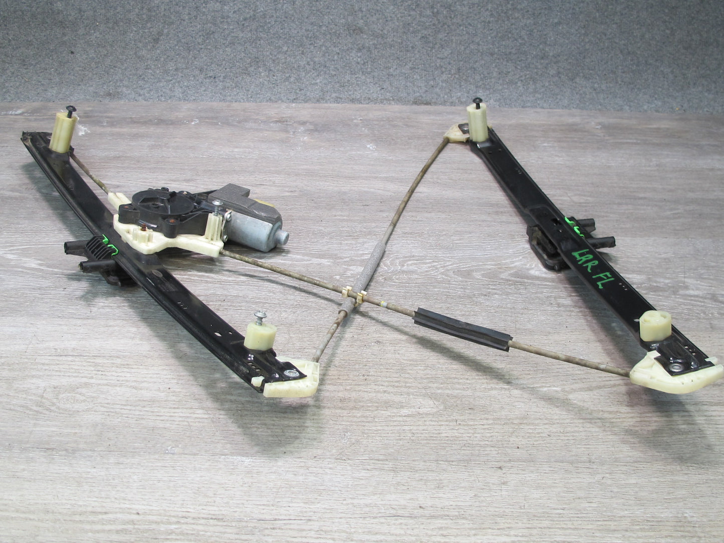 2013-2019 Land Range Rover L405 Front Left Door Window Regulator w Motor
