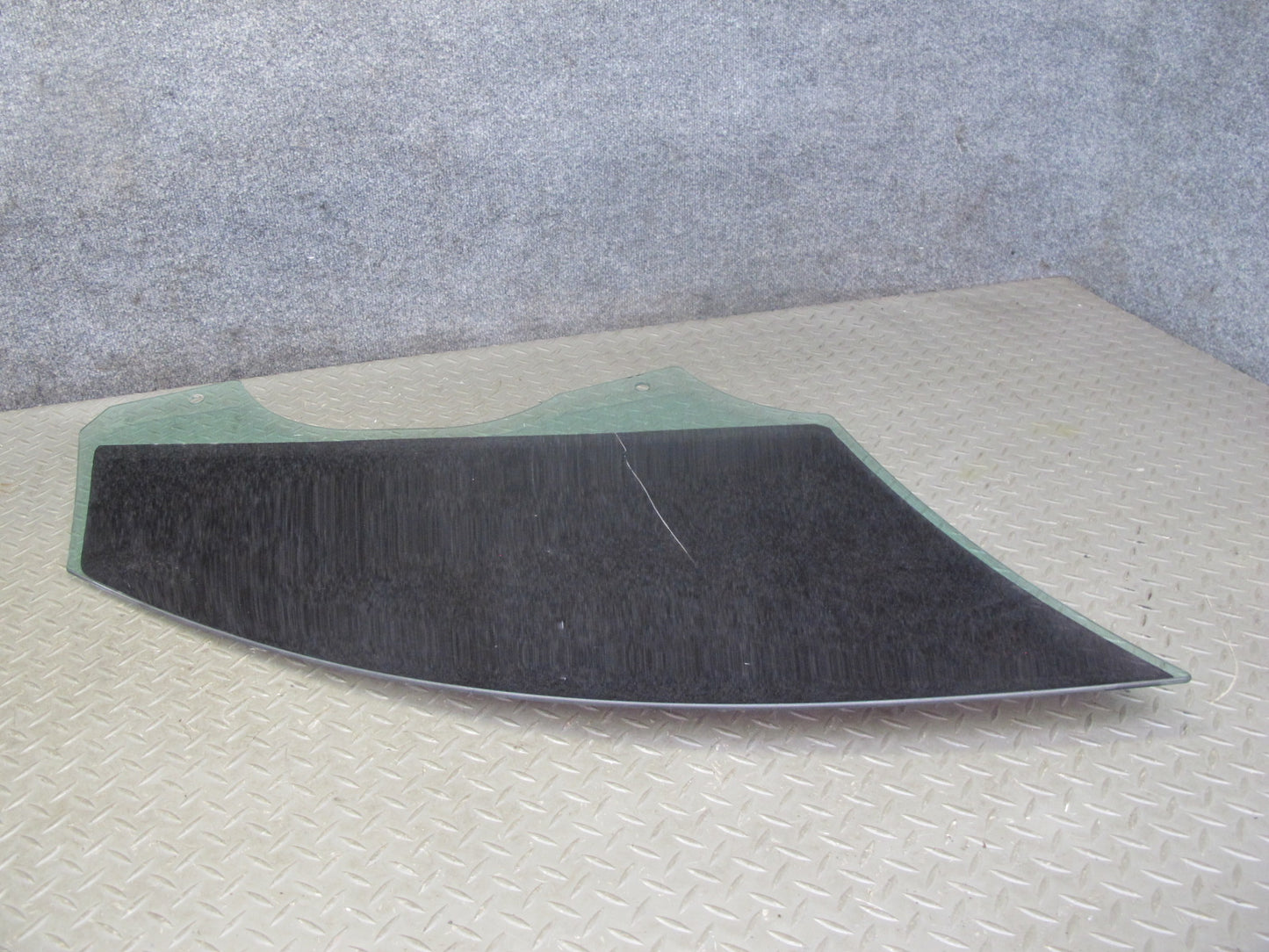 2008-2014 BMW E71 E72 X6 Front Left Driver Door Glass Window