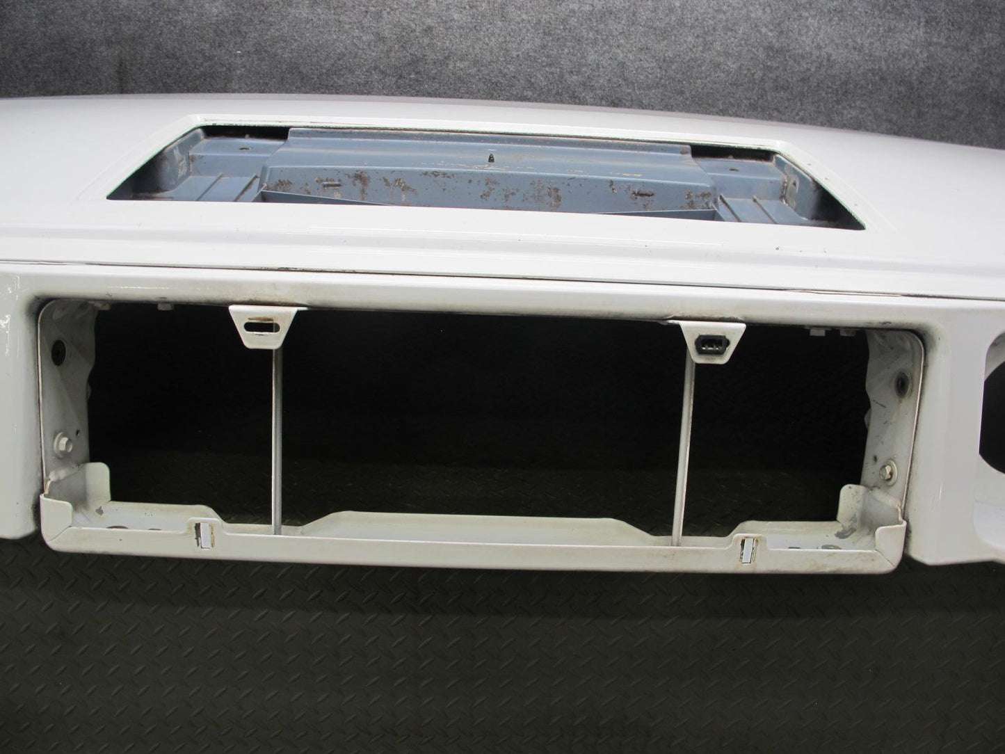 2003-2007 Hummer H2 Front Hood Bonnet Shell Cover Panel White