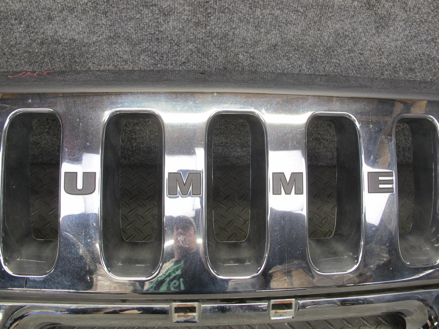 2003-2007 Hummer H2 Front Bumper Radiator Upper Grille Molding 15177227
