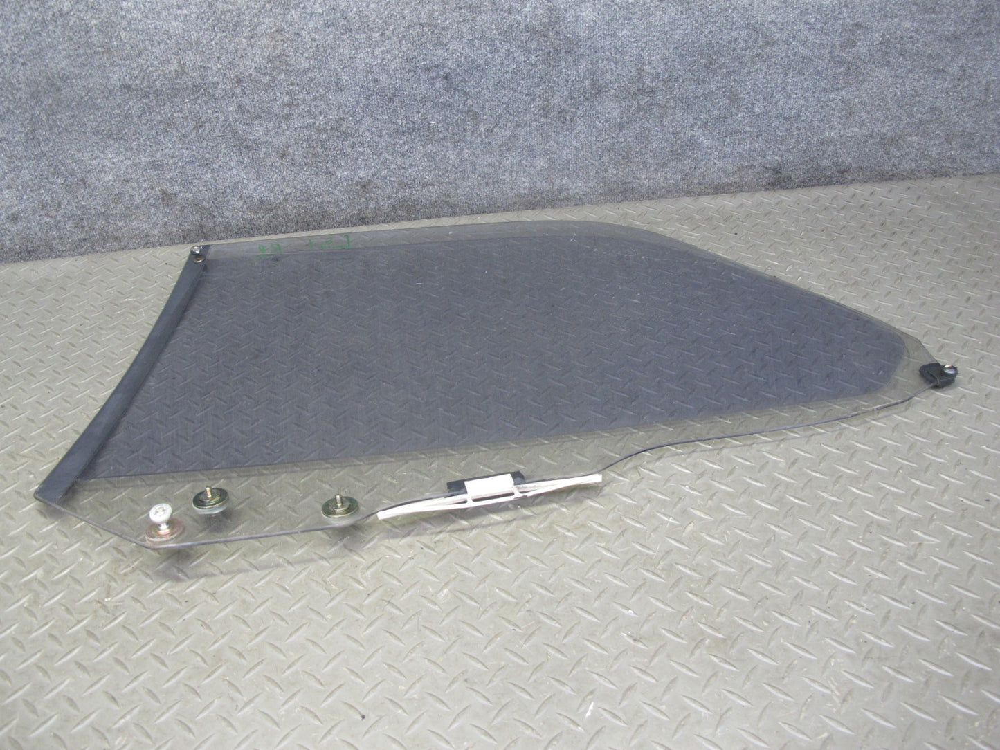 95-97 Lexus LS400 UCF20L Rear Right Door Glass Window OEM