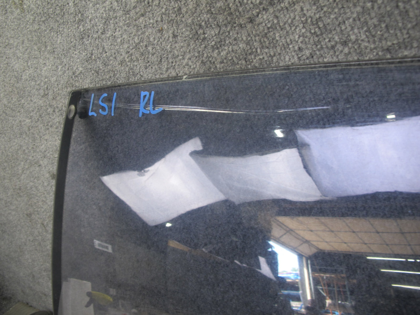 95-97 Lexus LS400 UCF20L Rear Left Door Glass Window OEM