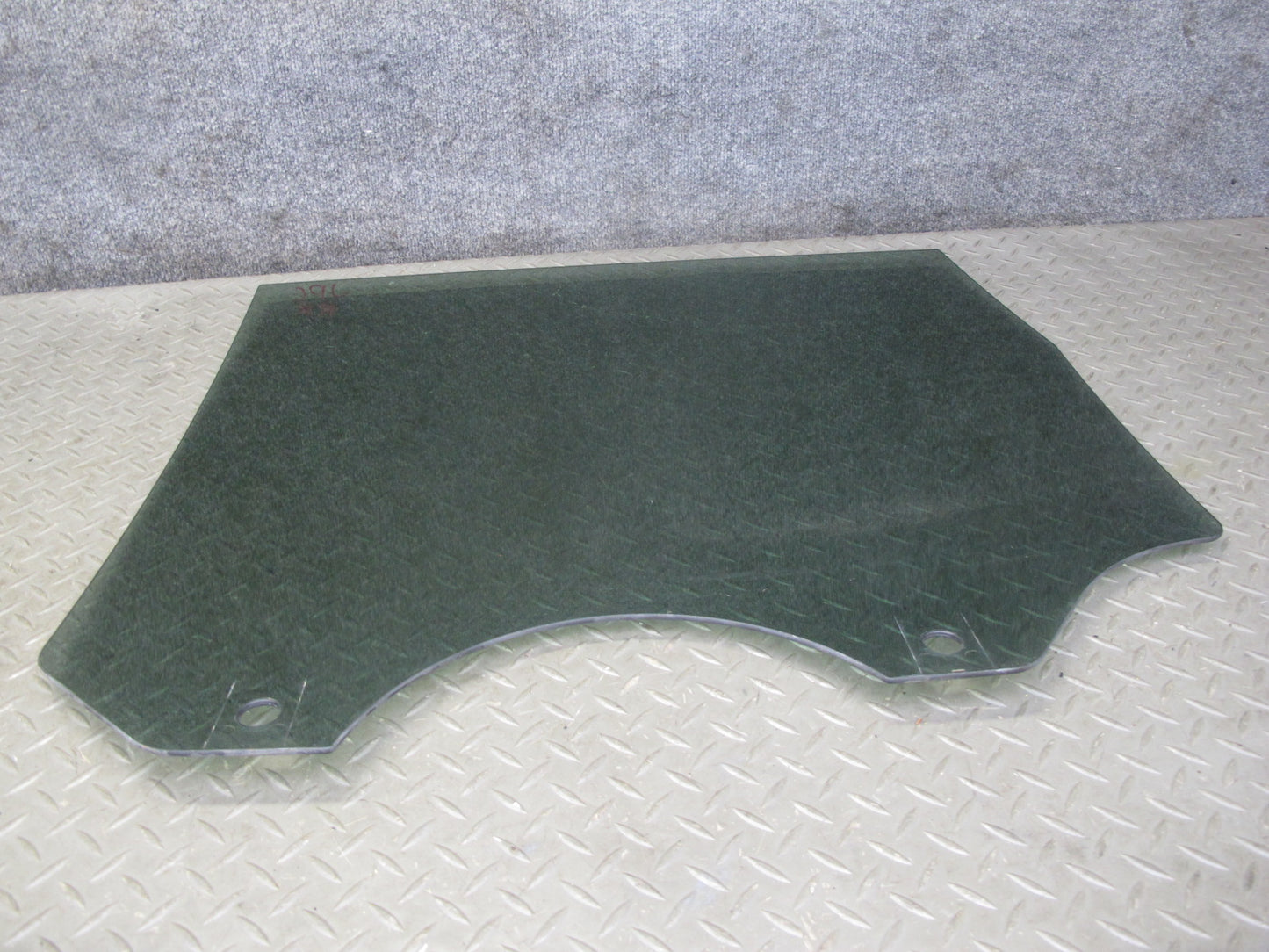 2003-2010 Porsche Cayenne 955 Rear Right Door Glass Window