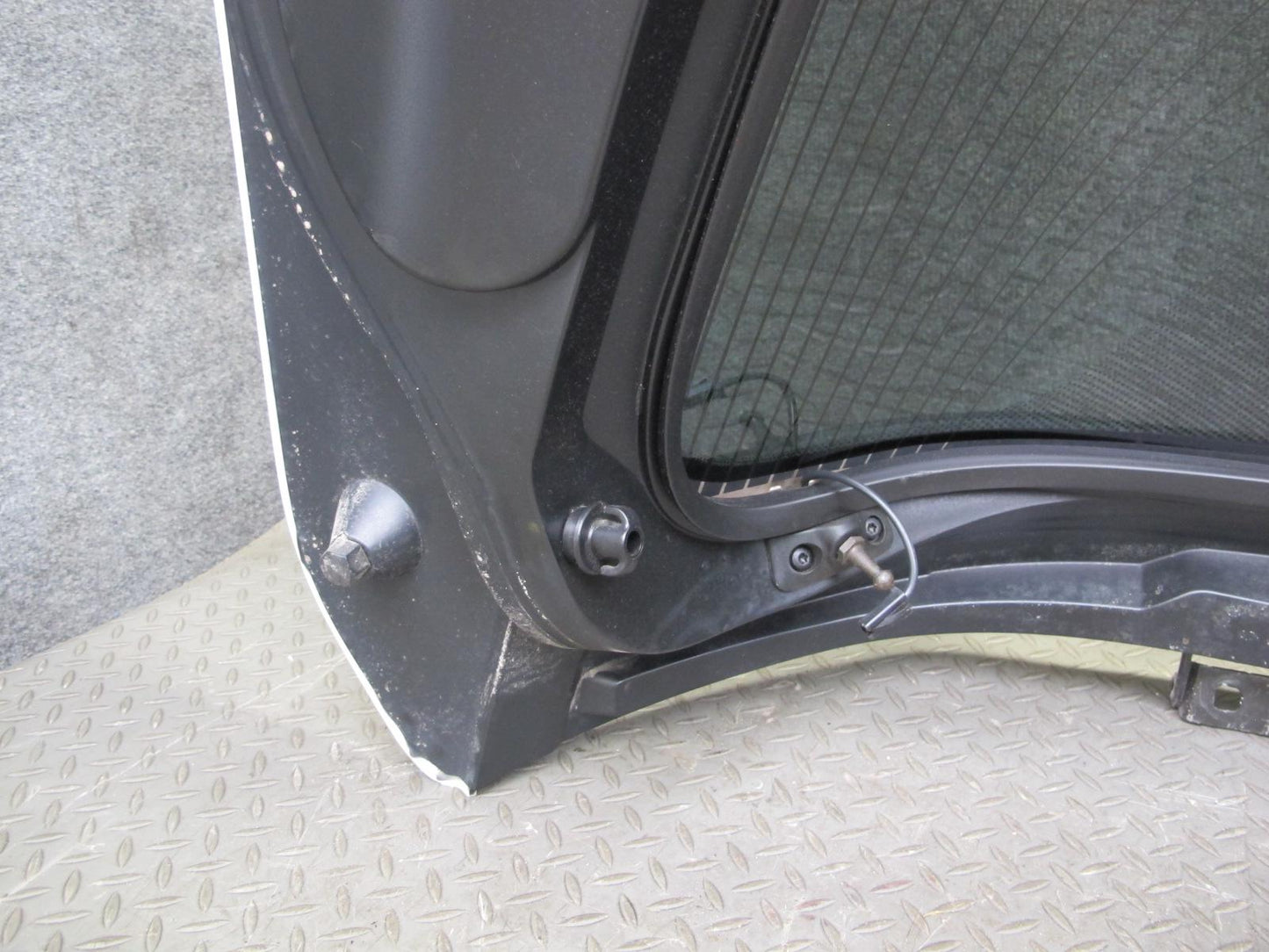 05-13 Chevrolet Corvette C6 Coupe Rear Trunk Lid Tailgate Liftgate w Glass OEM