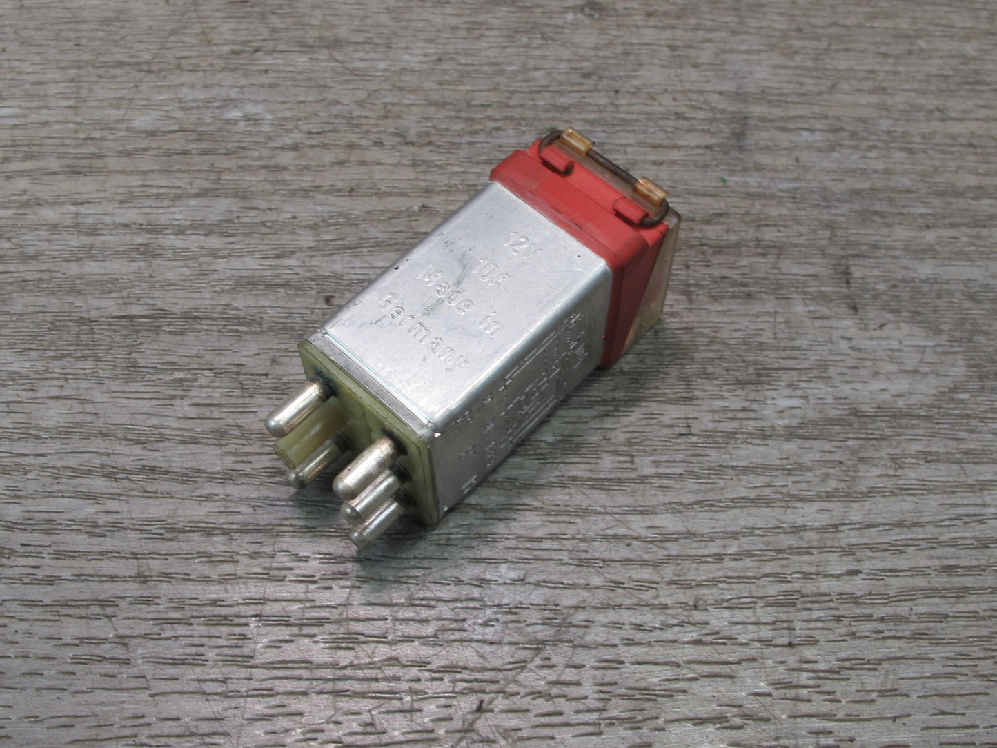 86-91 Mercedes W126 S-class Overload Protection Relay Module 2015400845 OEM