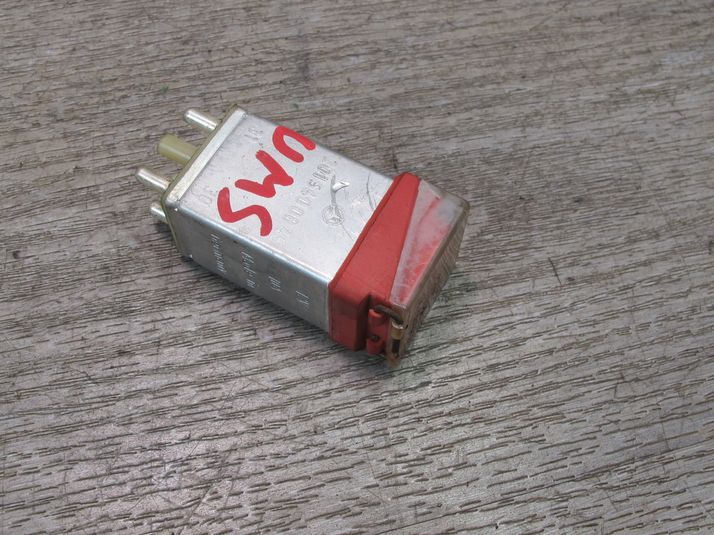 86-91 Mercedes W126 S-class Overload Protection Relay Module 2015400845 OEM