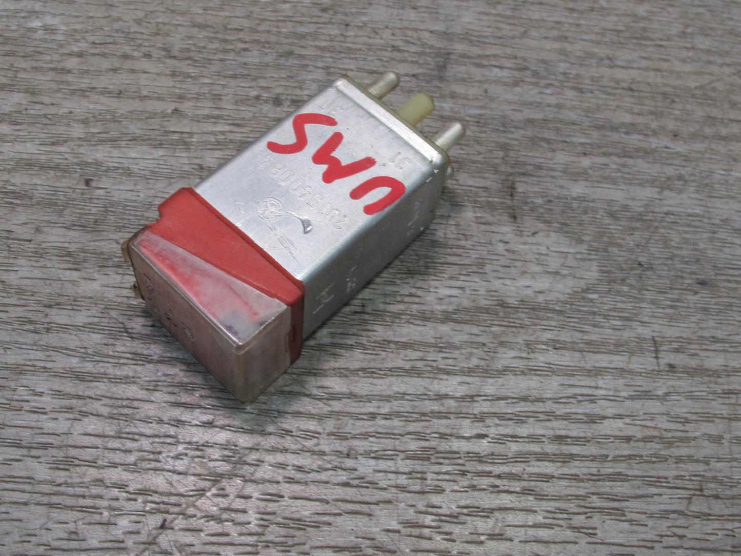 86-91 Mercedes W126 S-class Overload Protection Relay Module 2015400845 OEM
