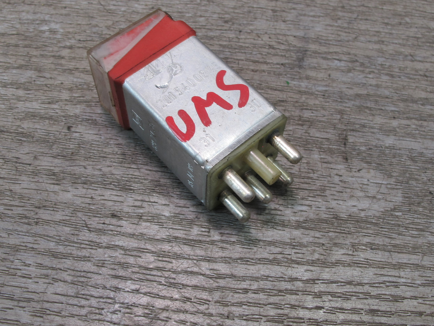 86-91 Mercedes W126 S-class Overload Protection Relay Module 2015400845 OEM