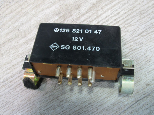 86-91 Mercedes W126 S-class Heated Seat Relay Module 1268210147 OEM