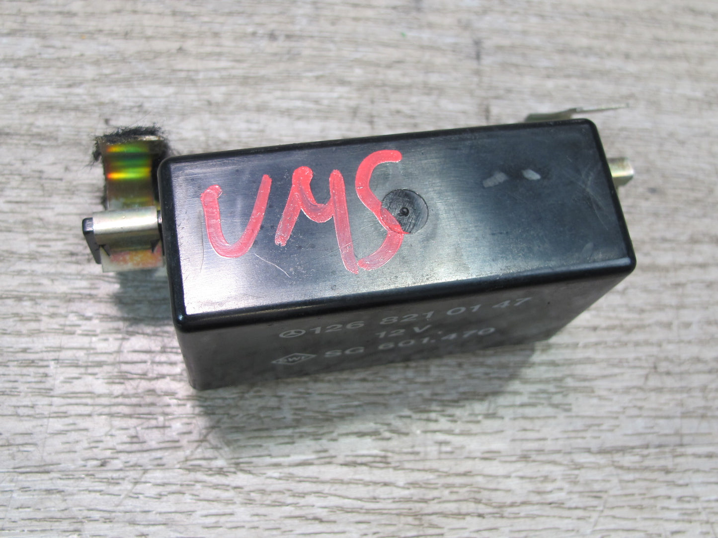 86-91 Mercedes W126 S-class Heated Seat Relay Module 1268210147 OEM