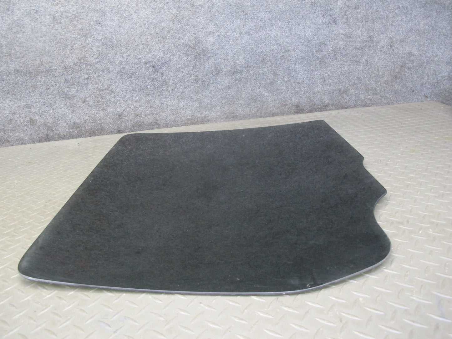 2003-2009 Hummer H2 Rear Left Driver Side Door Glass Window