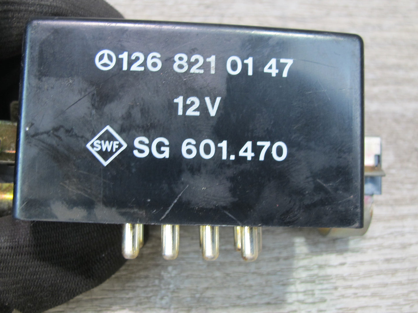 86-91 Mercedes W126 S-class Heated Seat Relay Module 1268210147 OEM