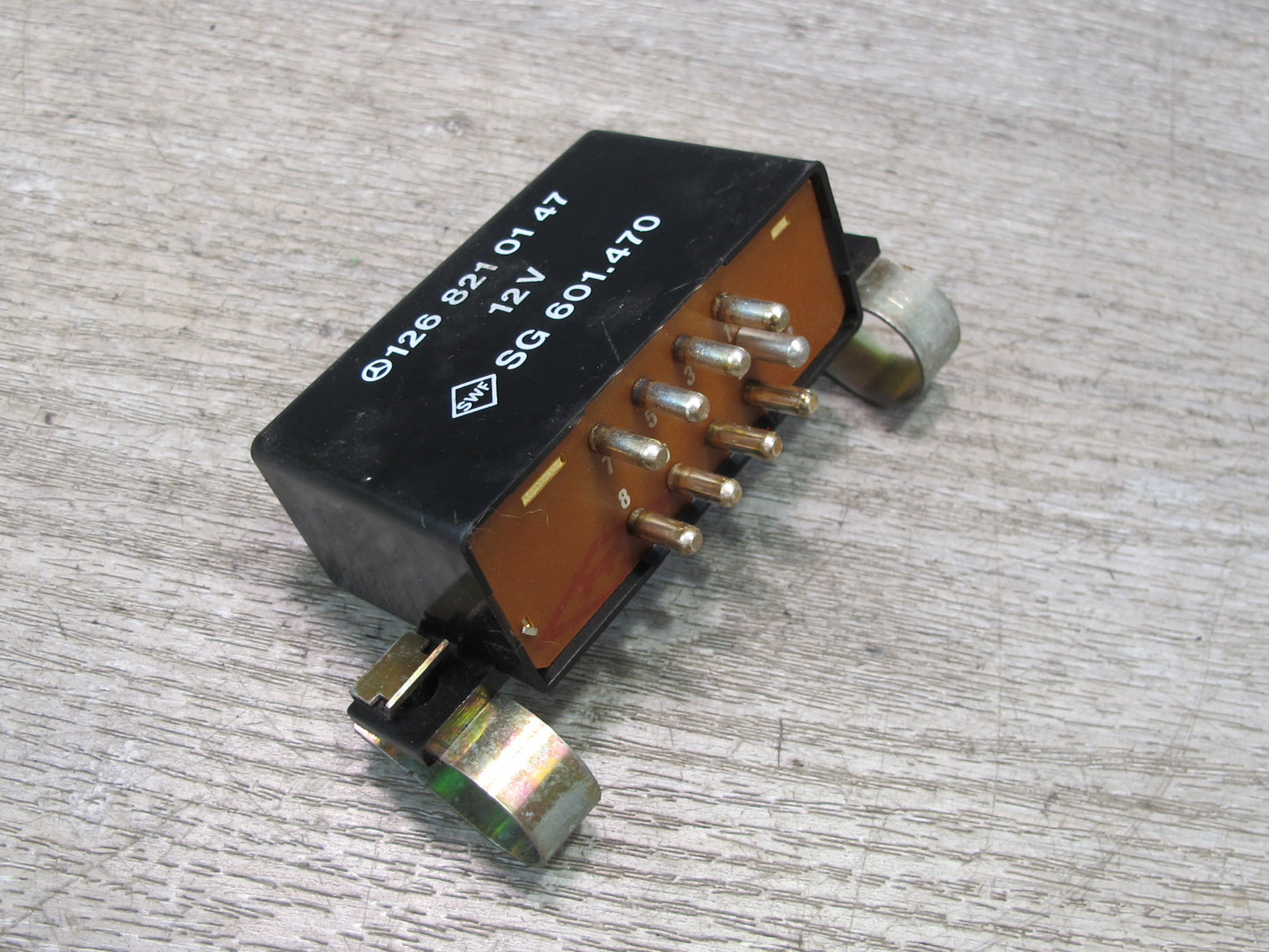 86-91 Mercedes W126 S-class Heated Seat Relay Module 1268210147 OEM