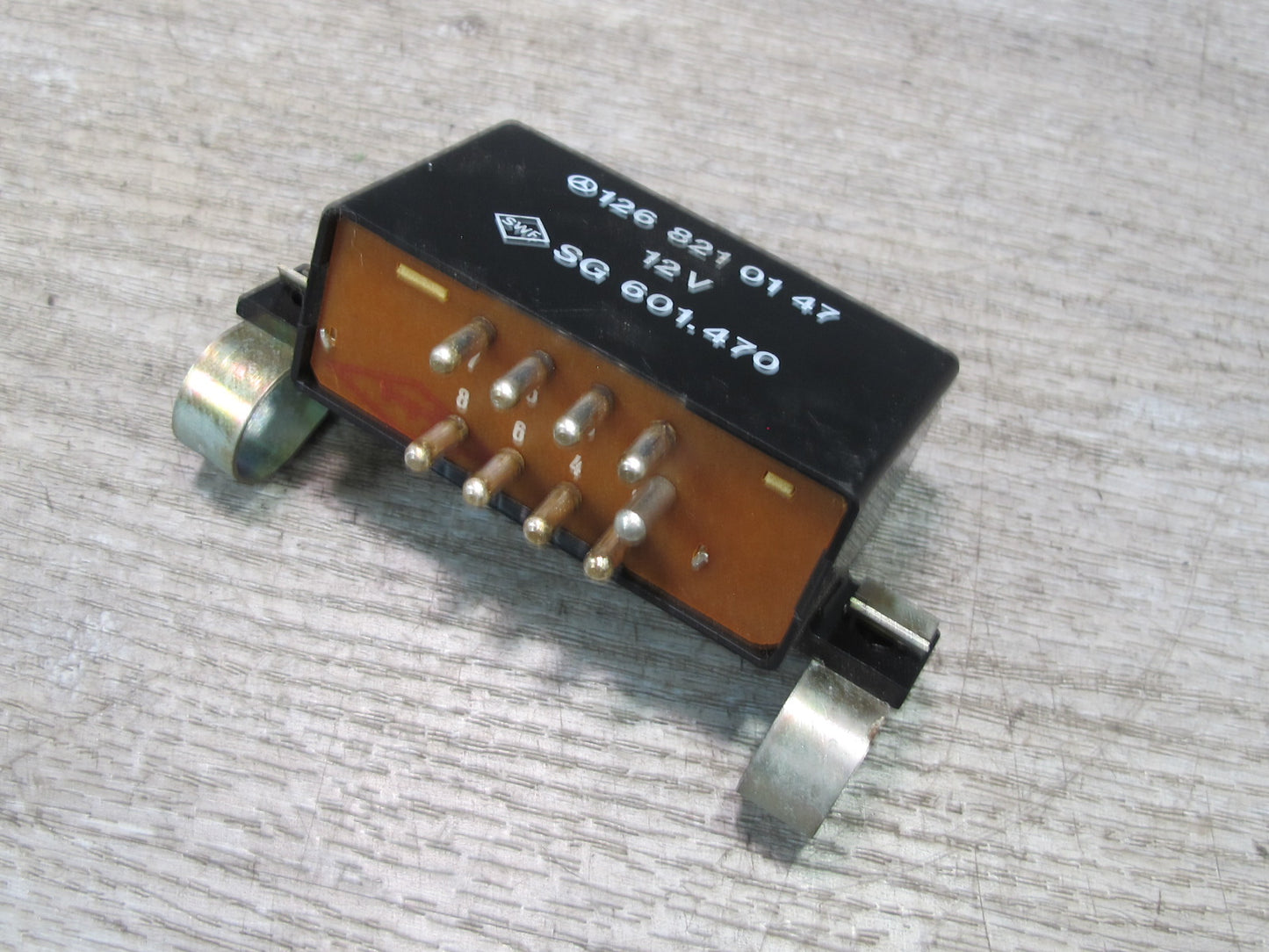 86-91 Mercedes W126 S-class Heated Seat Relay Module 1268210147 OEM