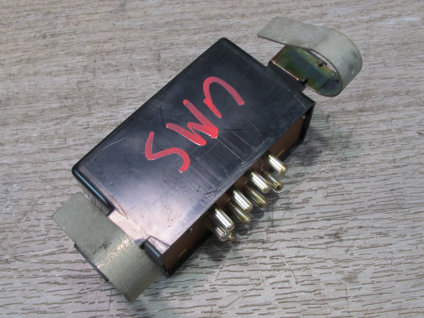 86-91 Mercedes W126 S-class Heated Seat Relay Module 1268210147 OEM