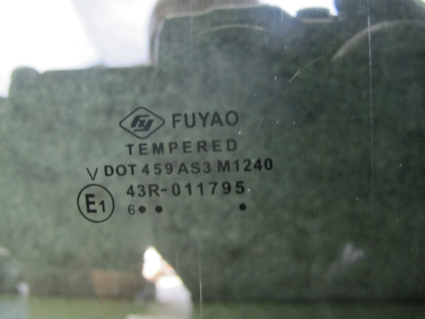 2003-2009 Hummer H2 Rear Right Passenger Side Door Glass Window