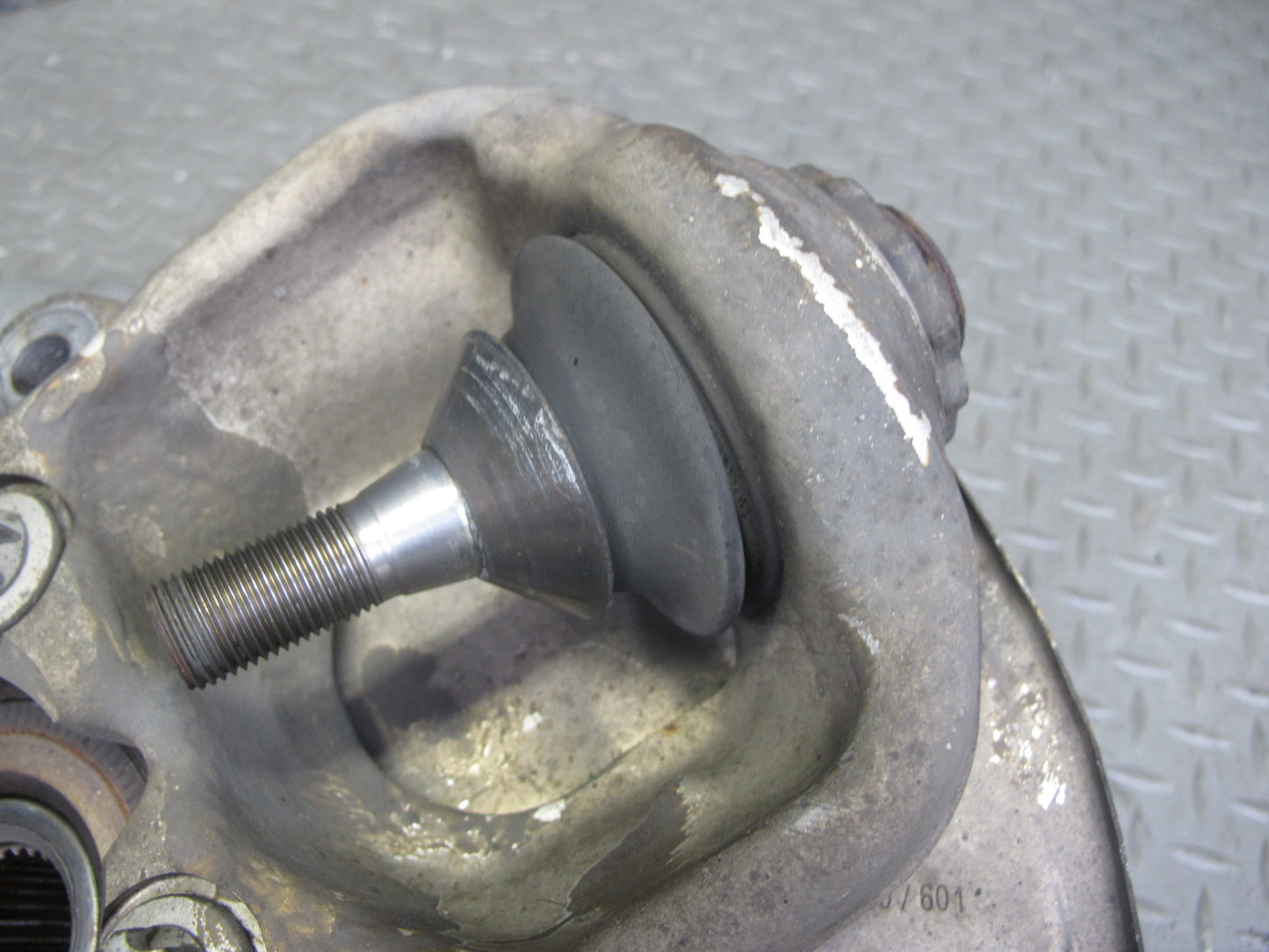12-18 Mercedes W166 GLE ML Front Right Spindle Knuckle Wheel Hub Bearing OEM