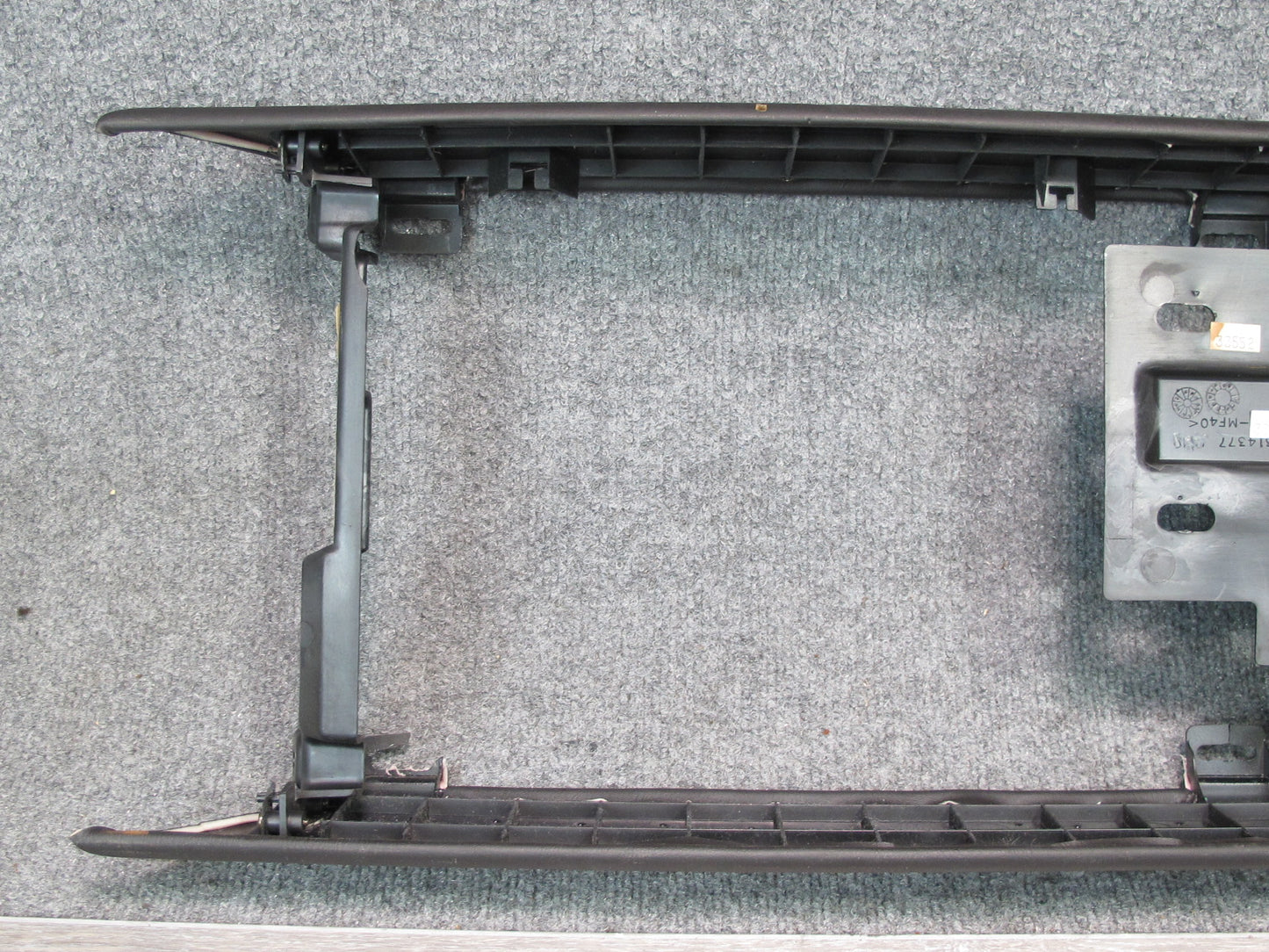 2004-2006 Cadillac XLR Center Console Trim Cover Panel 10348379