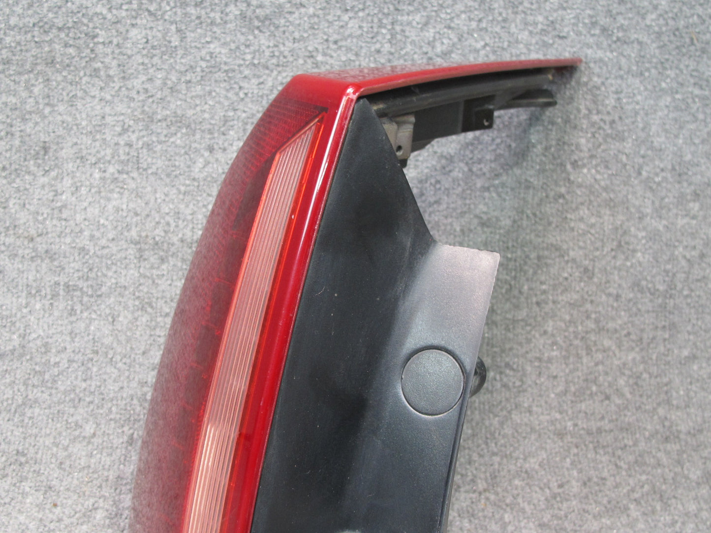 2004-2009 Cadillac XLR Rear Left Driver Side Brake Tail Light Lamp