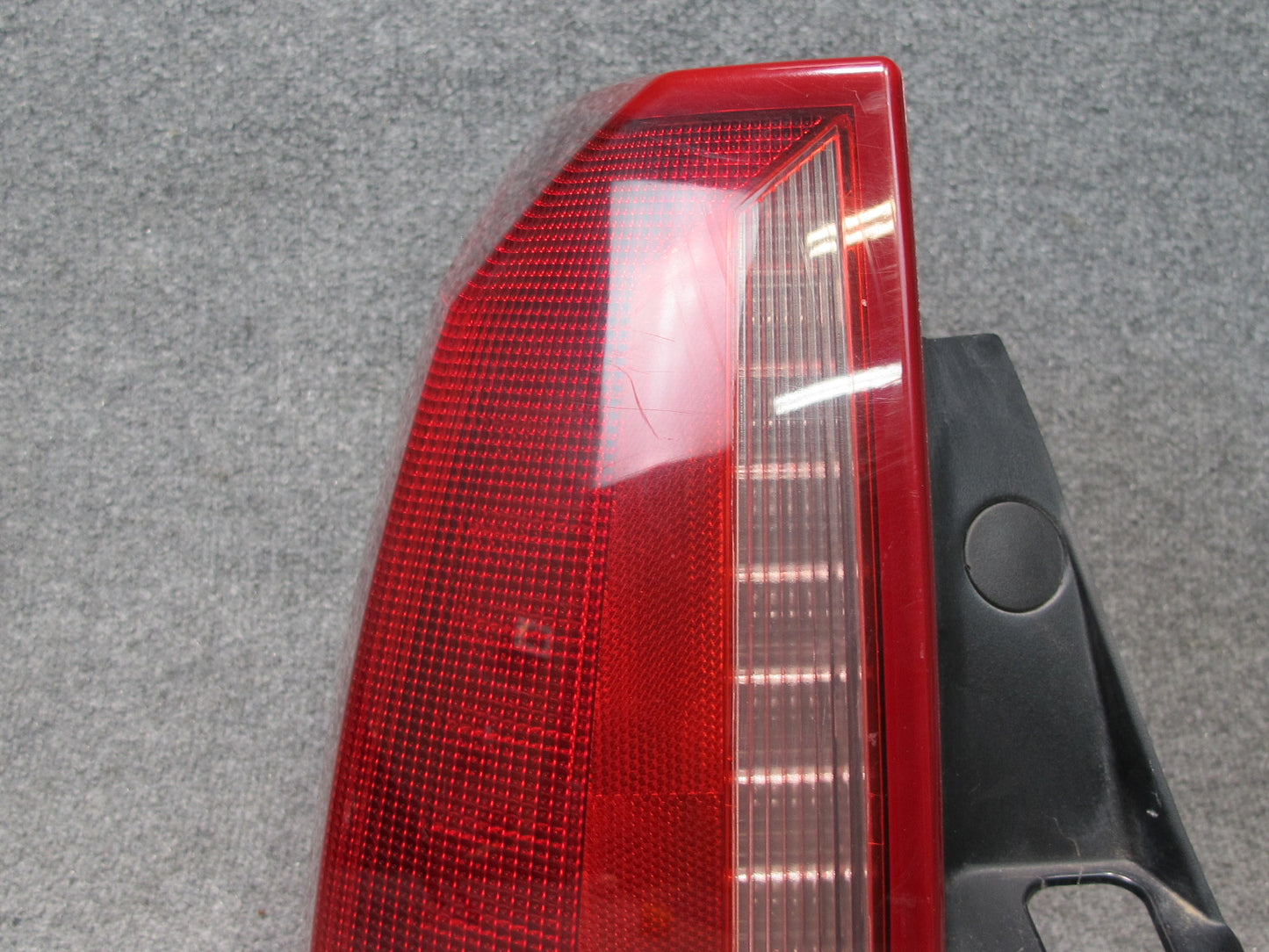 2004-2009 Cadillac XLR Rear Left Driver Side Brake Tail Light Lamp