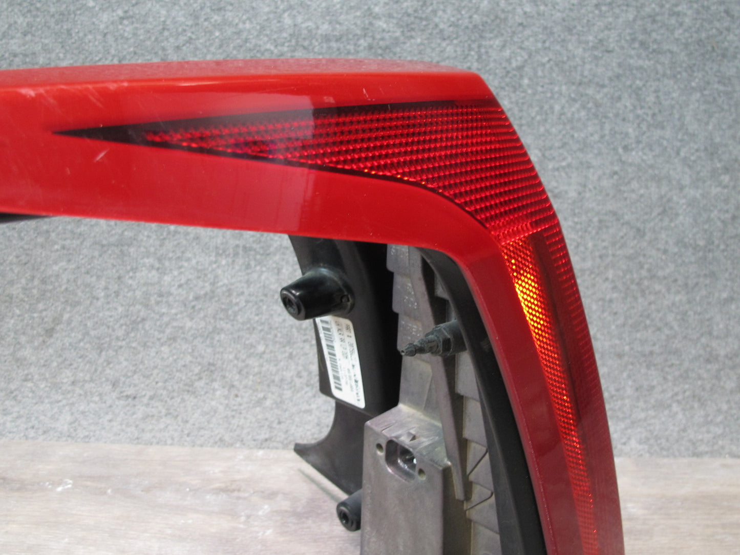2004-2009 Cadillac XLR Rear Left Driver Side Brake Tail Light Lamp