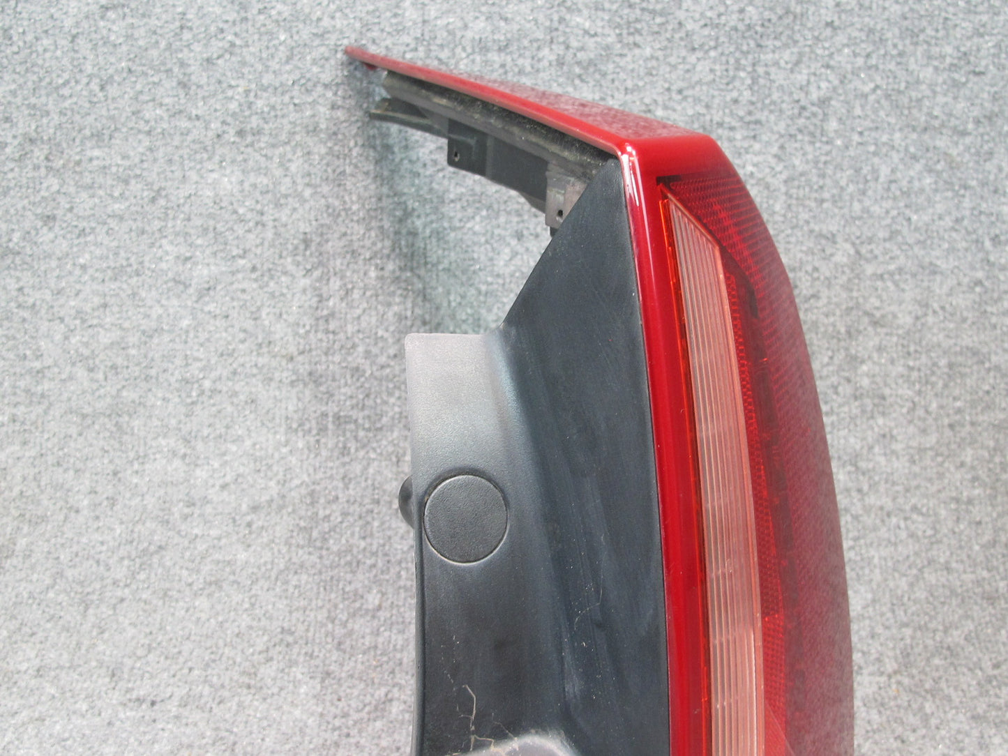 2004-2009 Cadillac XLR Rear Right Passenger Side Brake Tail Light Lamp