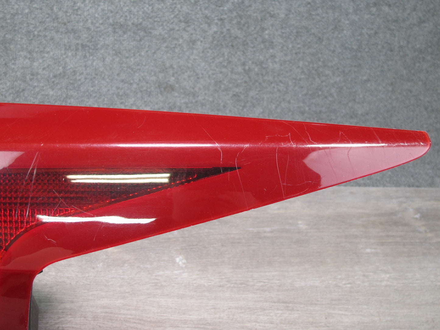 2004-2009 Cadillac XLR Rear Right Passenger Side Brake Tail Light Lamp